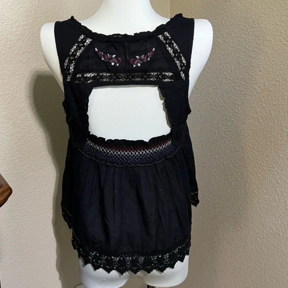 Free people boho cutout black embroidered top blouse black silver beading spring - Picture 3 of 10